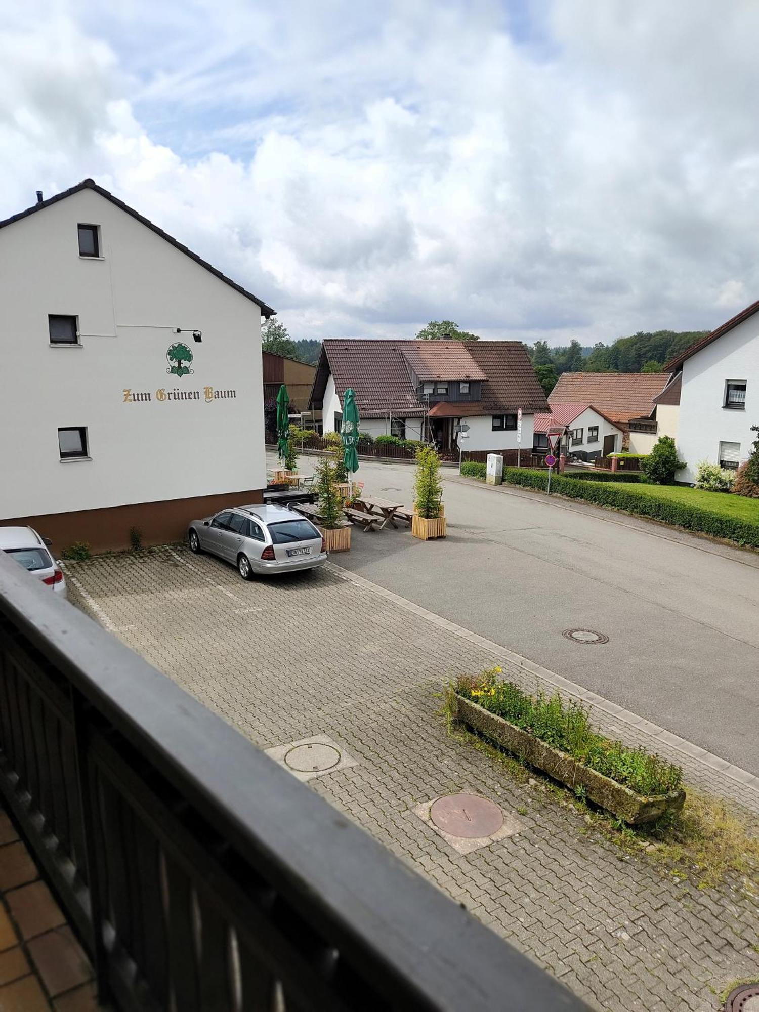 Gruenvogels Landgasthof Zum Gruenen Baum Oberzent Zewnętrze zdjęcie